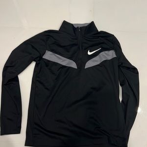 Kids XL soccer warm up jacket by Nike
